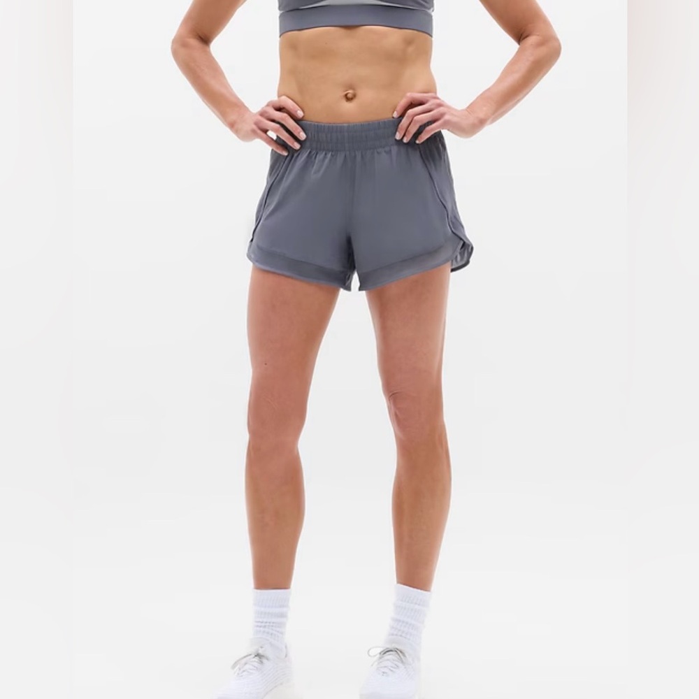 Athleta Mesh Racer Run 4” Mid Rise Short in Slate
